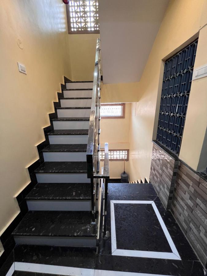 Baba Vishwanath Residency Guest house