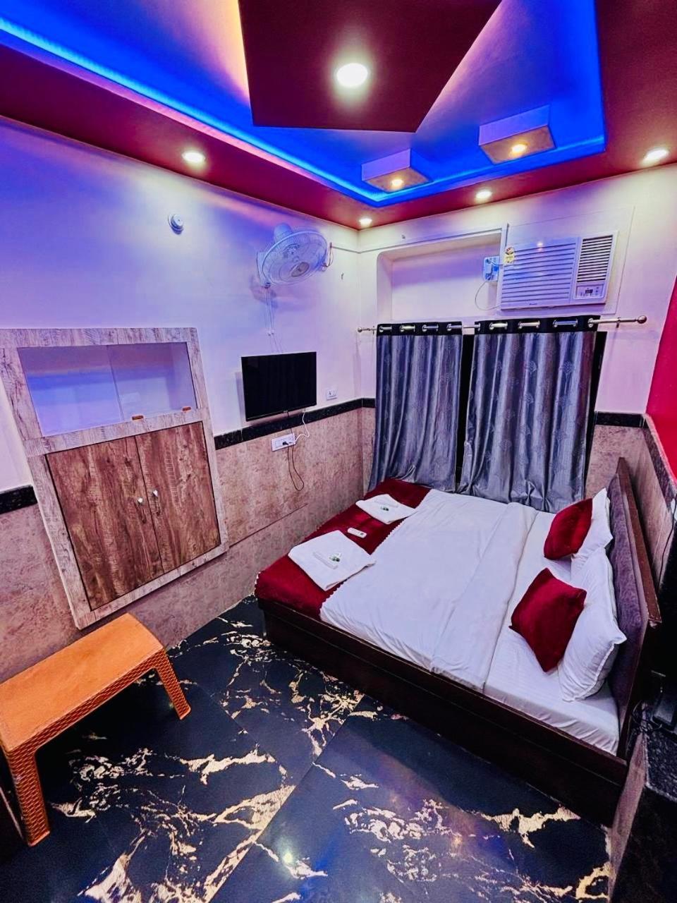 Baba Vishwanath Residency Guest house